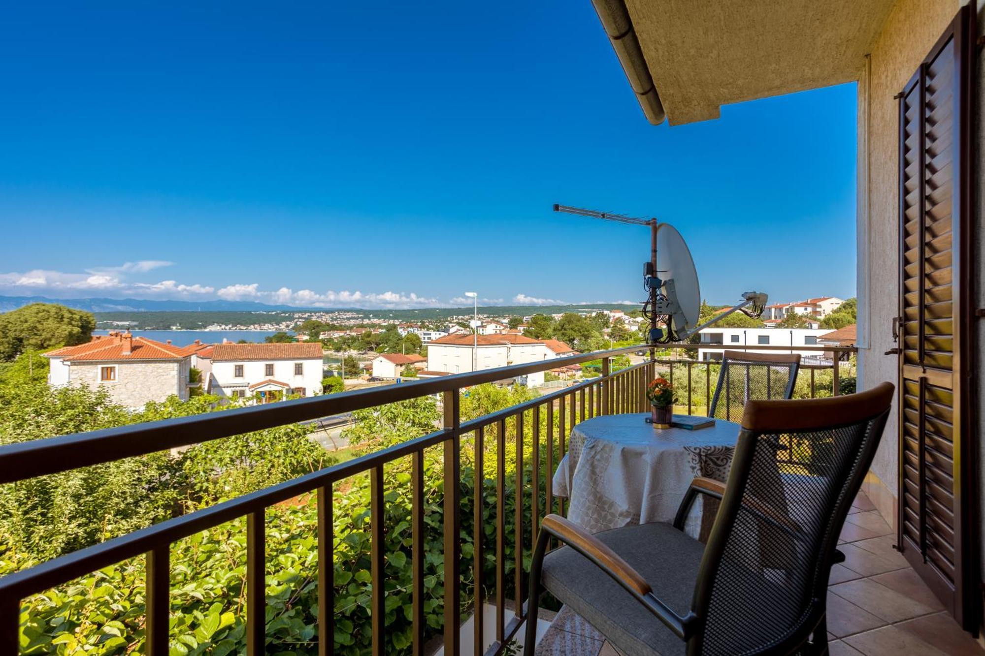 Apartments And Rooms Kod Keti Малинська Екстер'єр фото