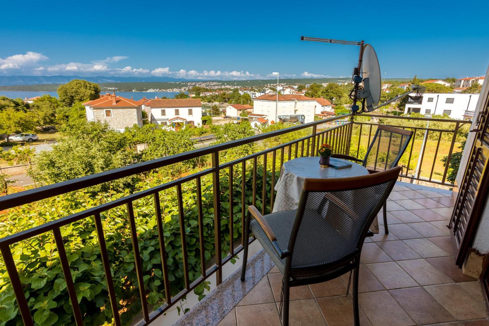 Apartments And Rooms Kod Keti Малинська Екстер'єр фото